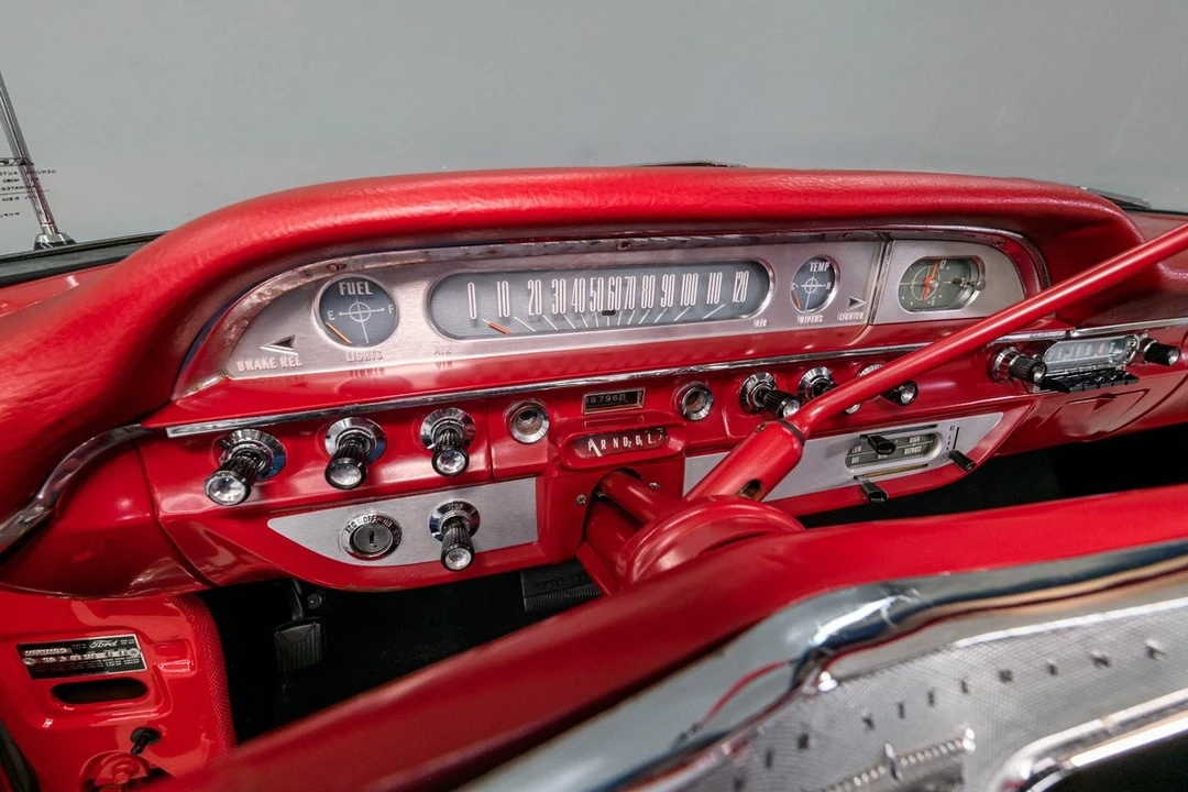 1960 Ford Galaxie 1st Gen - Image 18 of 31