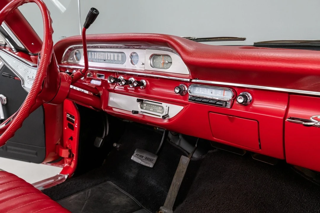 1960 Ford Galaxie 1st Gen - Image 28 of 31