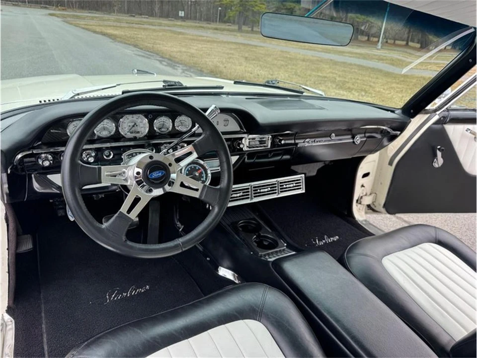 1960 Ford - Image 15 of 26