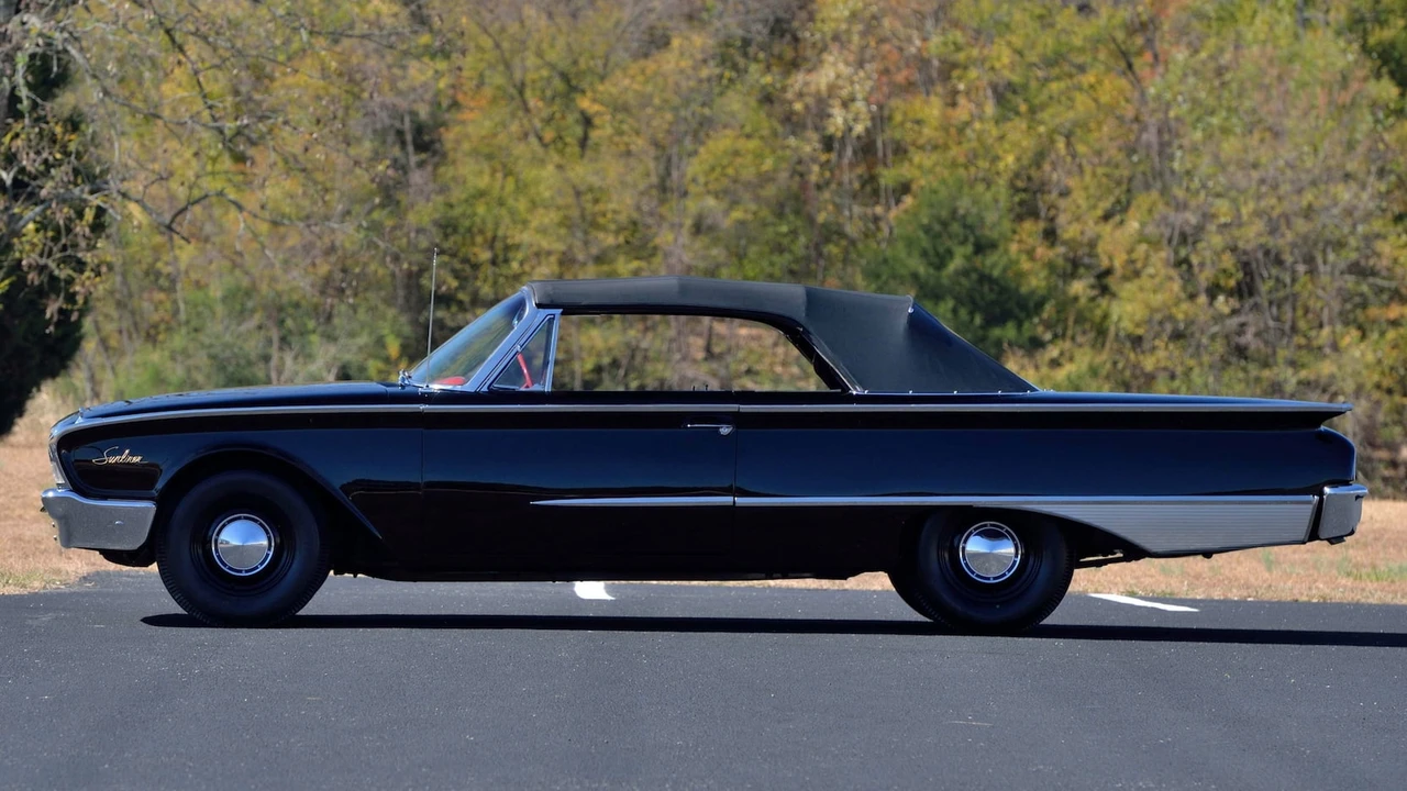 1960 Ford Galaxie 1st Gen - Image 8 of 31