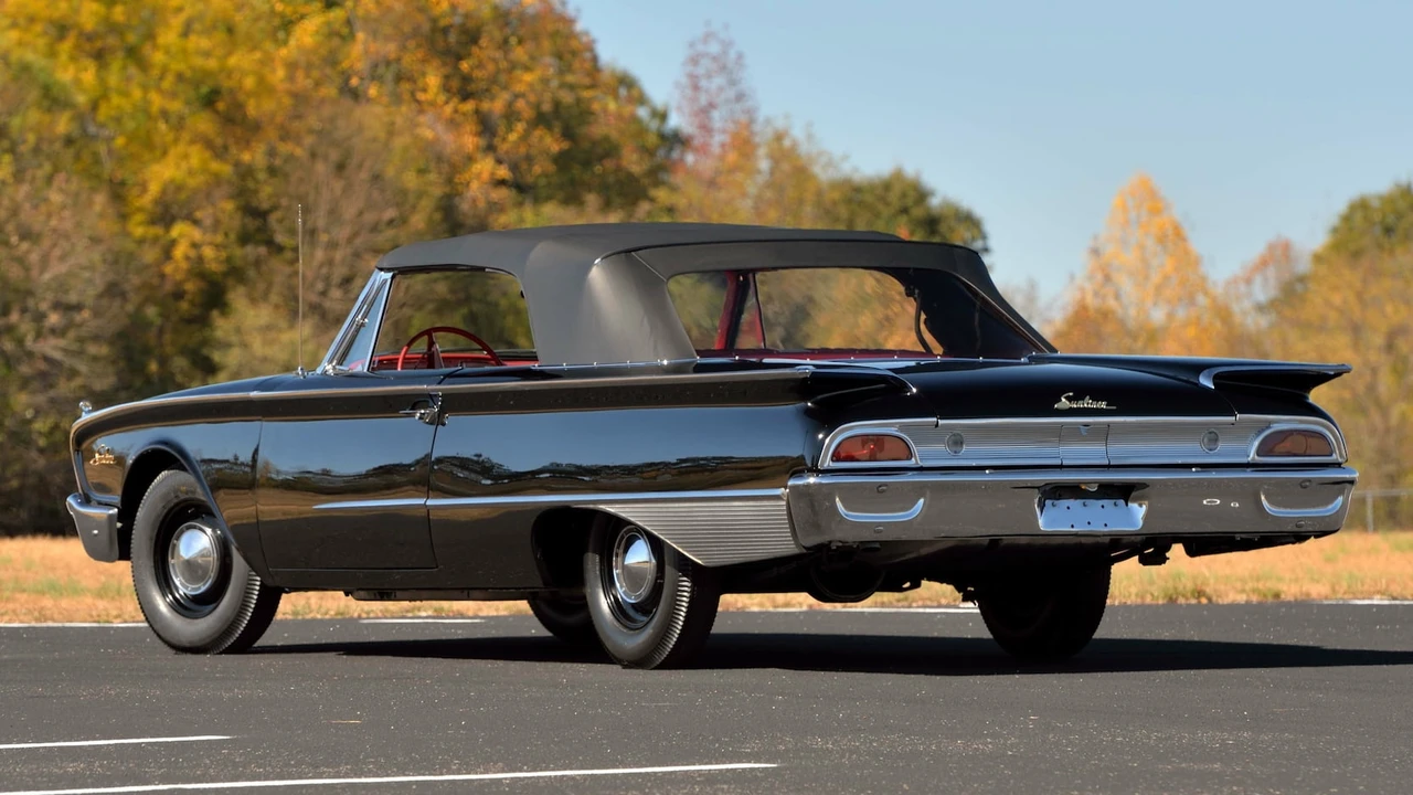 1960 Ford Galaxie 1st Gen - Image 13 of 31