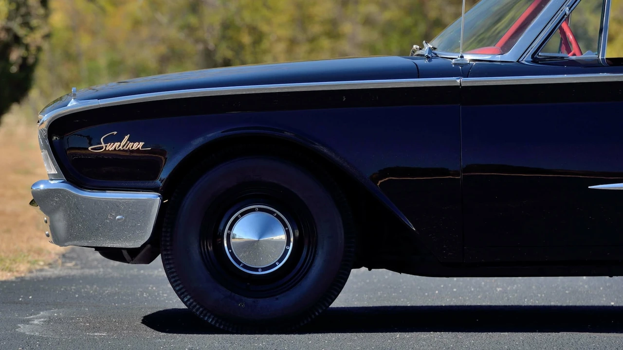 1960 Ford Galaxie 1st Gen - Image 19 of 31