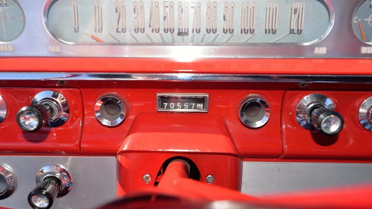1960 Ford Galaxie 1st Gen - Image 28 of 31