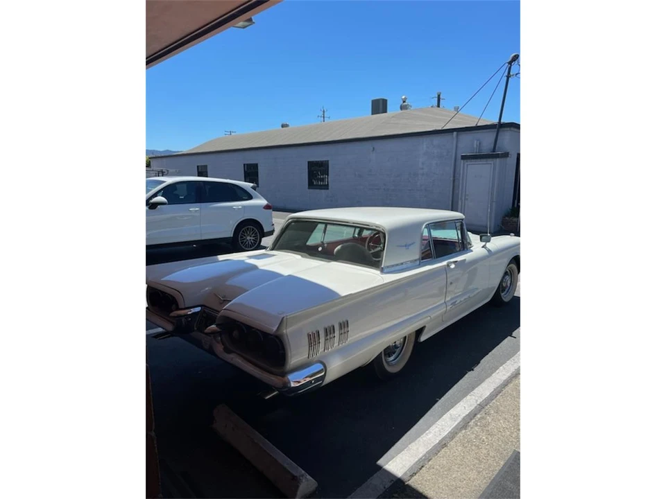 1960 Ford Thunderbird 2nd Gen - Image 2 of 8