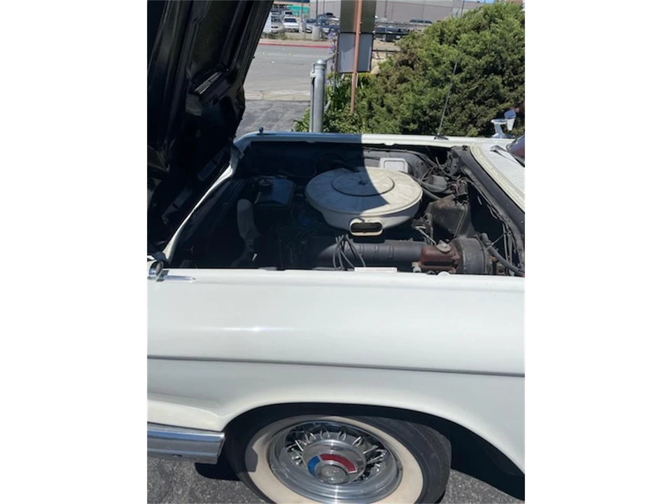 1960 Ford Thunderbird 2nd Gen - Image 6 of 8