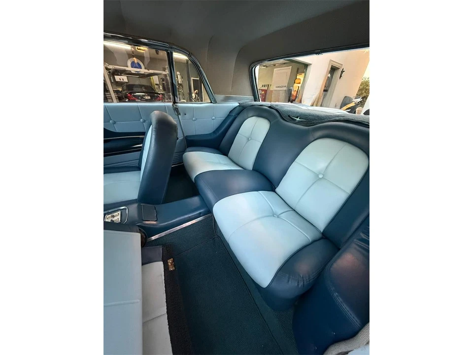 1960 Ford Thunderbird 2nd Gen - Image 9 of 18