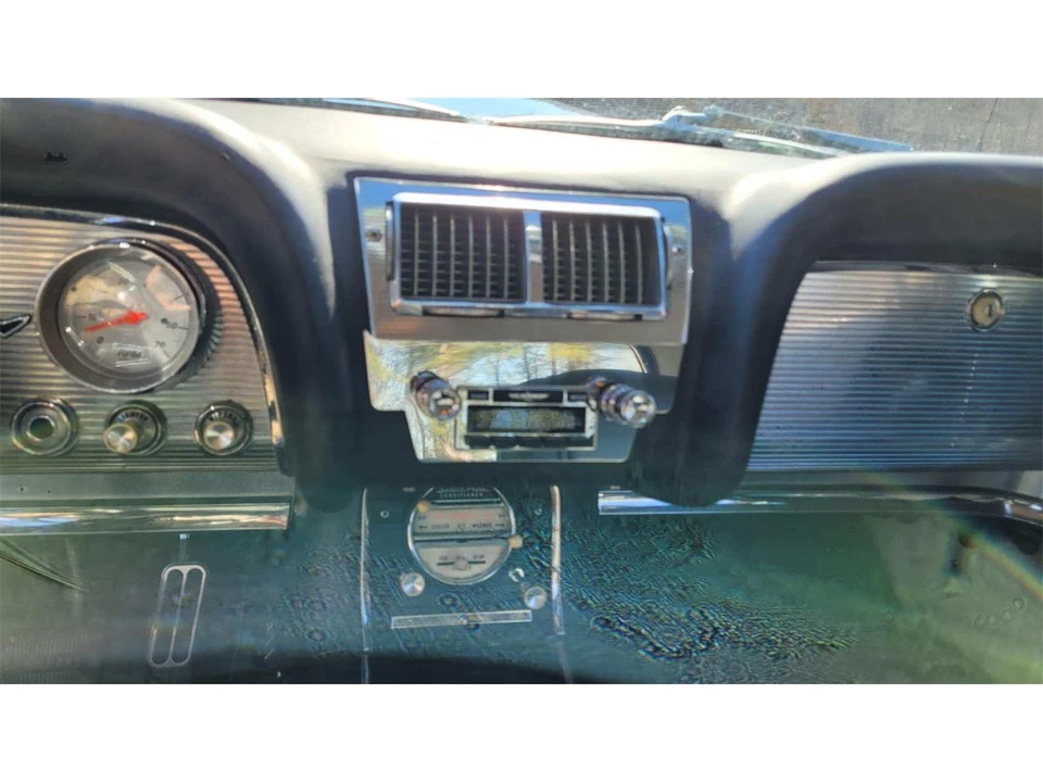 1960 Ford Thunderbird 2nd Gen - Image 15 of 31