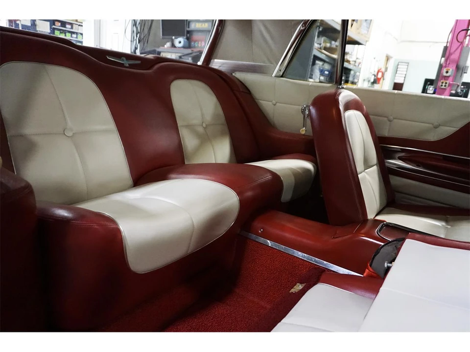 1960 Ford Thunderbird 2nd Gen - Image 13 of 31