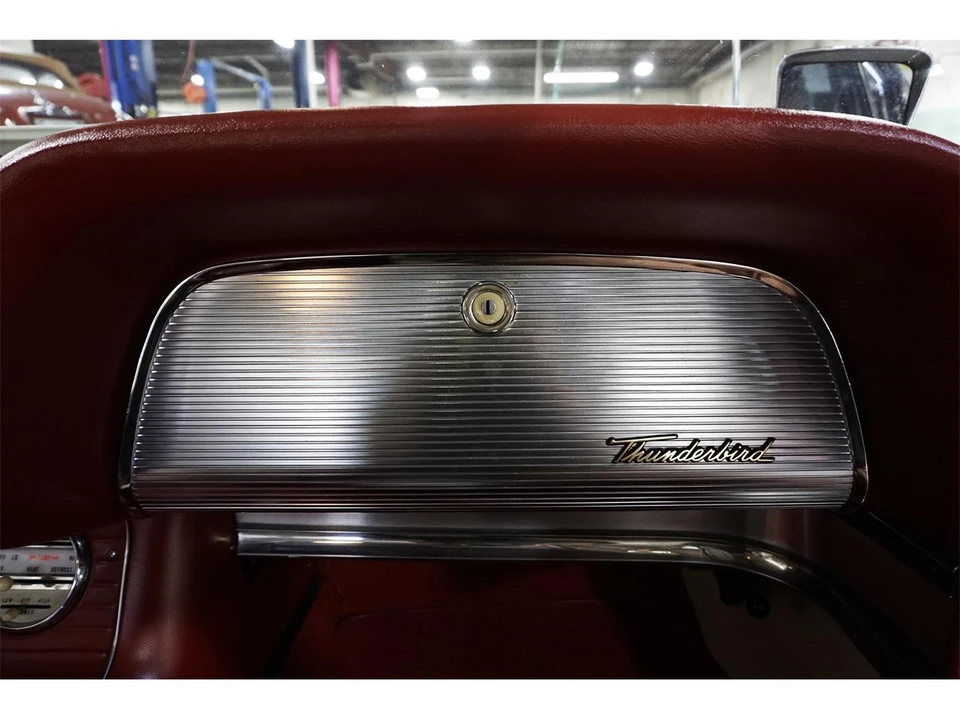 1960 Ford Thunderbird 2nd Gen - Image 14 of 31