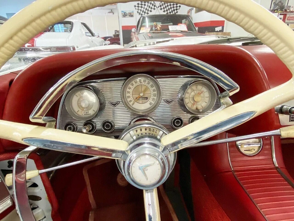 1960 Ford Thunderbird 2nd Gen - Image 16 of 26
