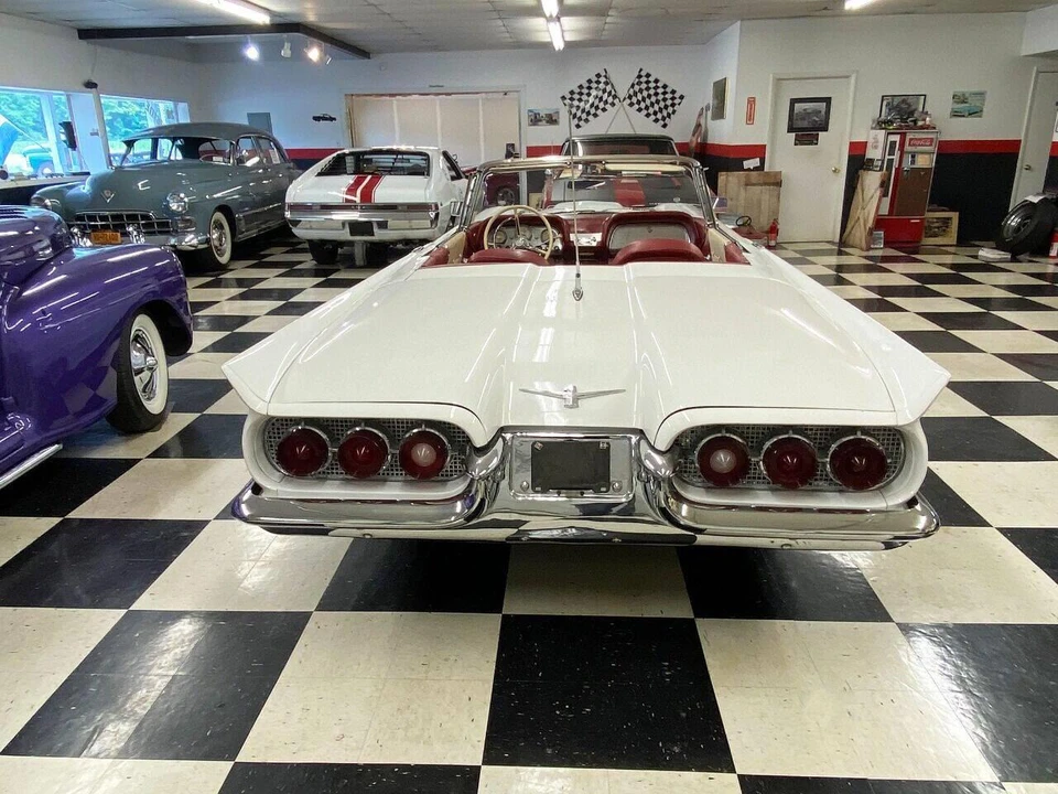 1960 Ford Thunderbird 2nd Gen - Image 9 of 26