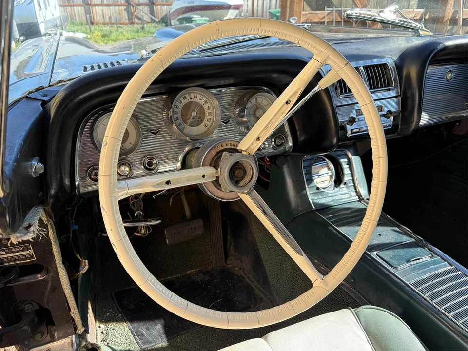 1960 Ford Thunderbird 2nd Gen - Image 7 of 15