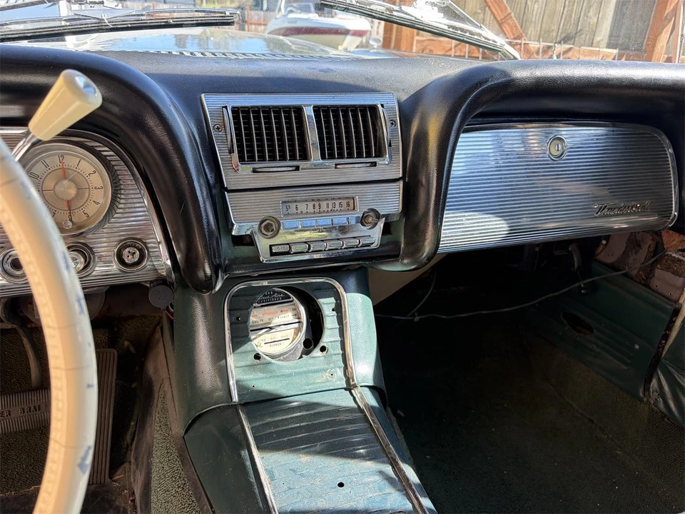 1960 Ford Thunderbird 2nd Gen - Image 9 of 15