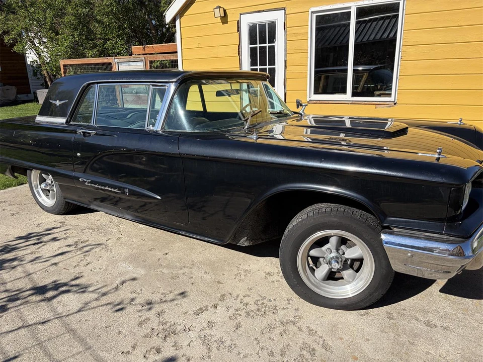 1960 Ford Thunderbird 2nd Gen - Image 2 of 15
