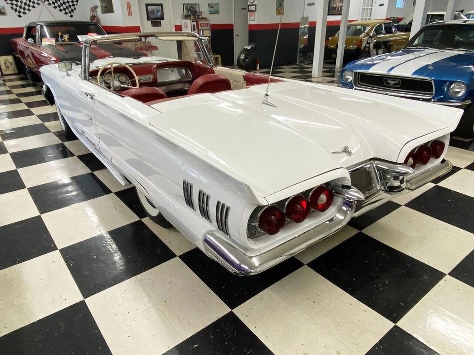 1960 Ford Thunderbird 2nd Gen - Image 10 of 26