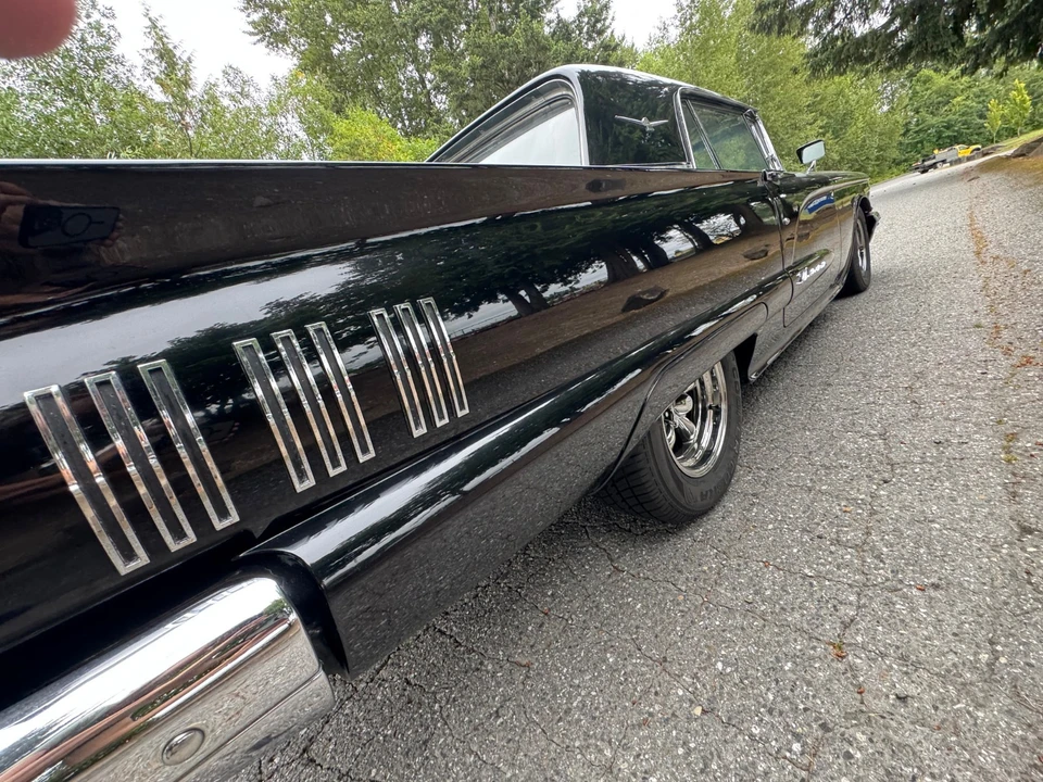 1960 Ford Thunderbird 2nd Gen - Image 12 of 31