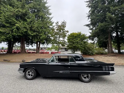 1960 Ford Thunderbird
