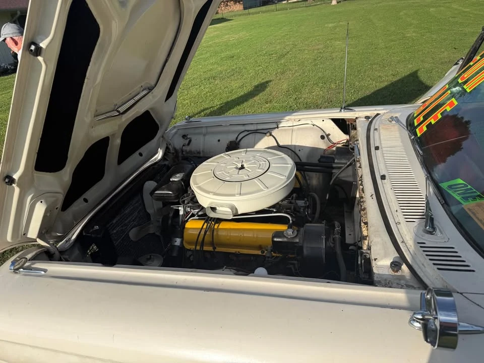 1960 Ford Thunderbird 2nd Gen - Image 4 of 8