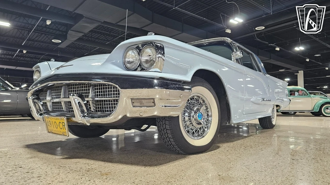 1960 Ford Thunderbird 2nd Gen - Image 5 of 21