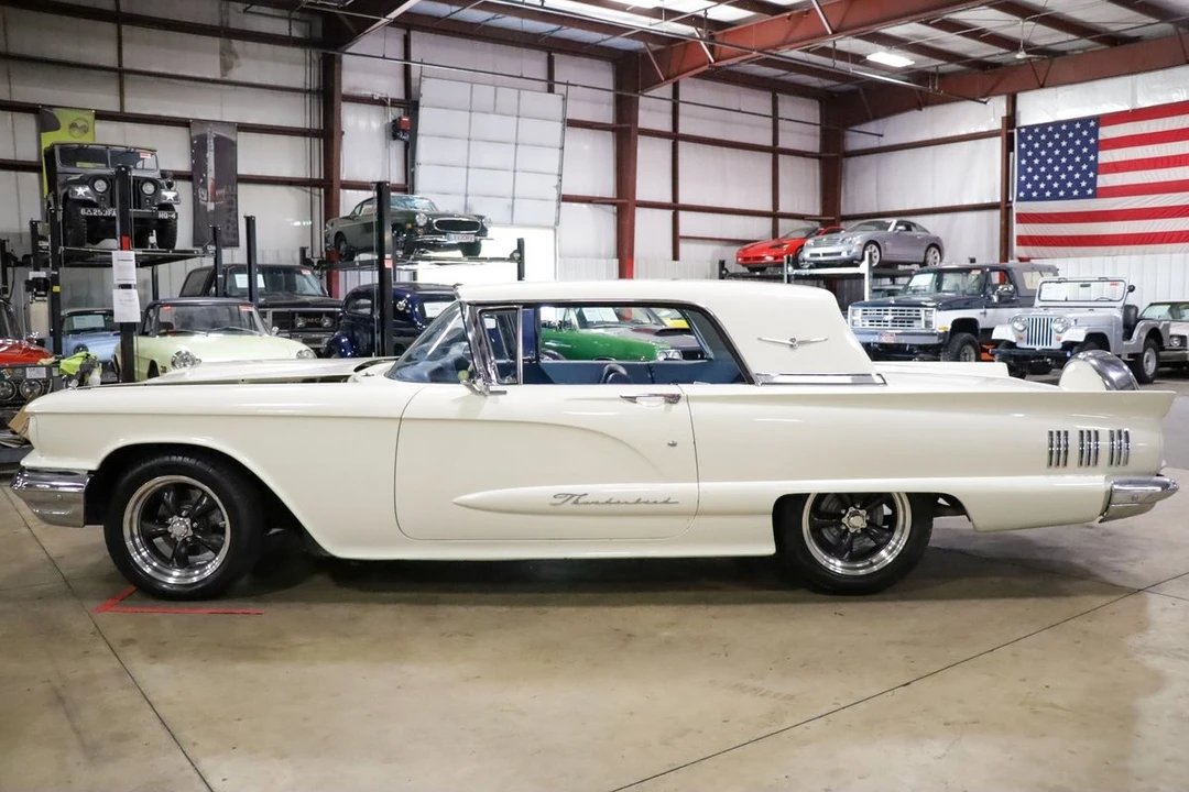 1960 Ford Thunderbird 2nd Gen - Image 4 of 12