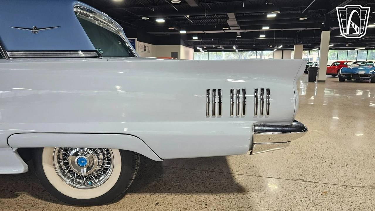1960 Ford Thunderbird 2nd Gen - Image 22 of 31