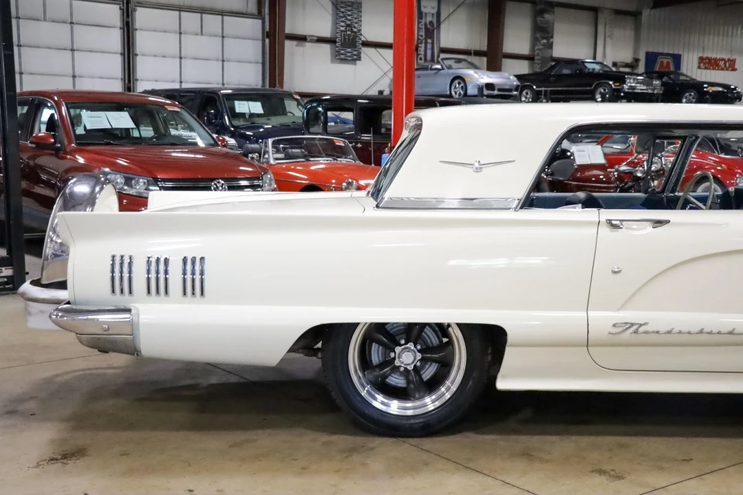 1960 Ford Thunderbird 2nd Gen - Image 9 of 12