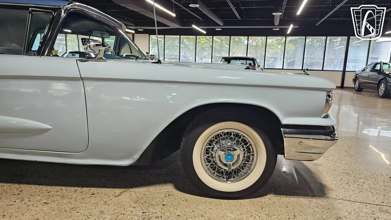 1960 Ford Thunderbird 2nd Gen - Image 23 of 31