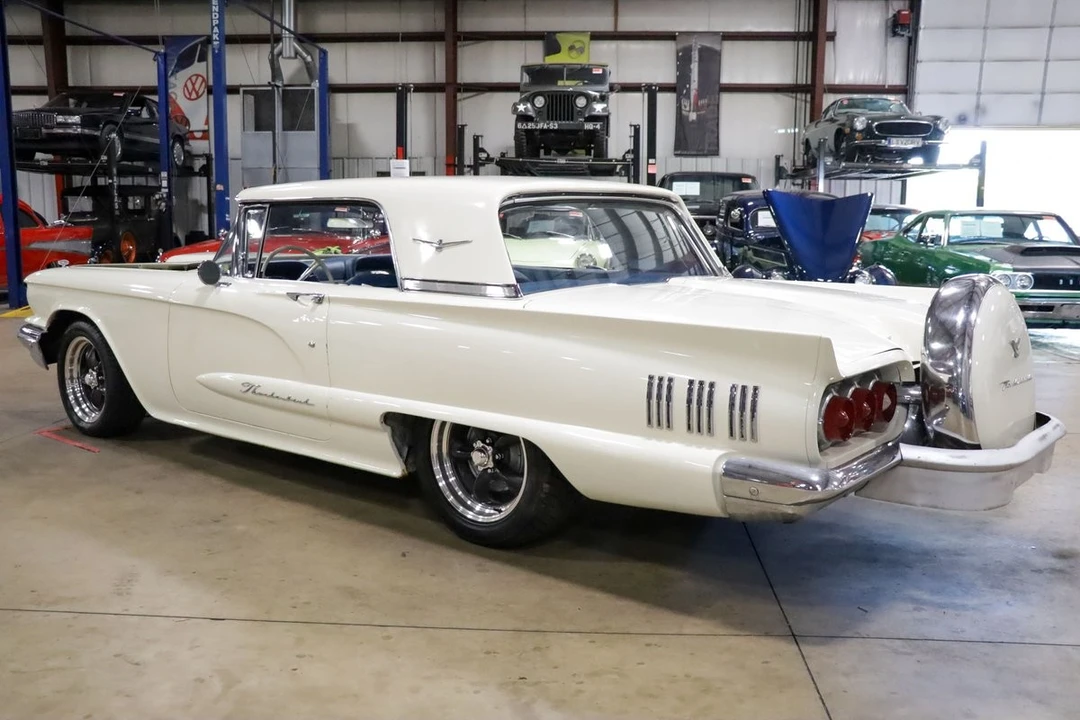 1960 Ford Thunderbird 2nd Gen - Image 6 of 12