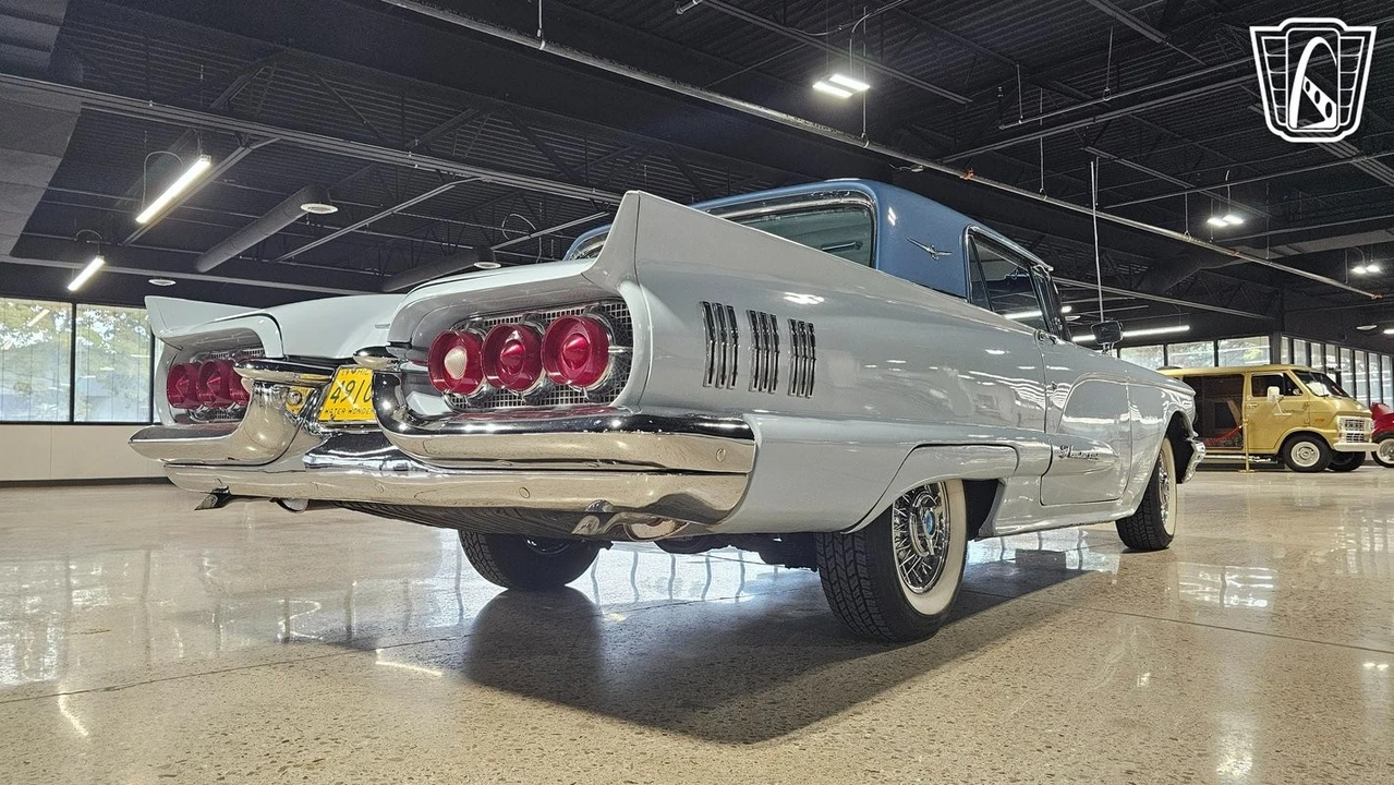 1960 Ford Thunderbird 2nd Gen - Image 13 of 21