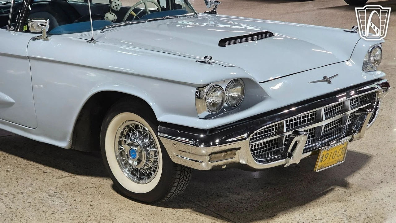 1960 Ford Thunderbird 2nd Gen - Image 30 of 31