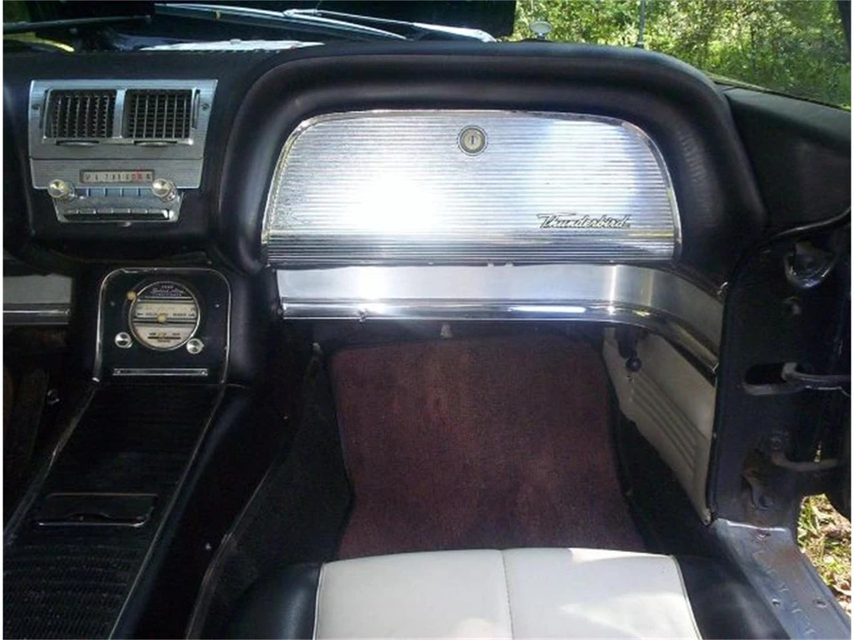 1960 Ford Thunderbird 2nd Gen - Image 9 of 11