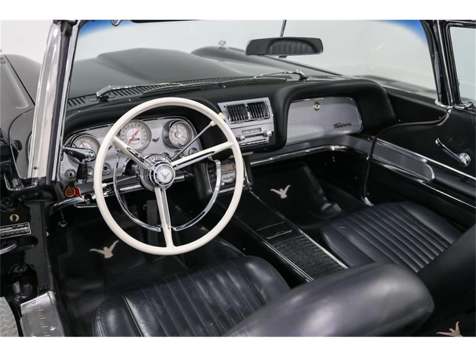 1960 Ford Thunderbird 2nd Gen - Image 15 of 31