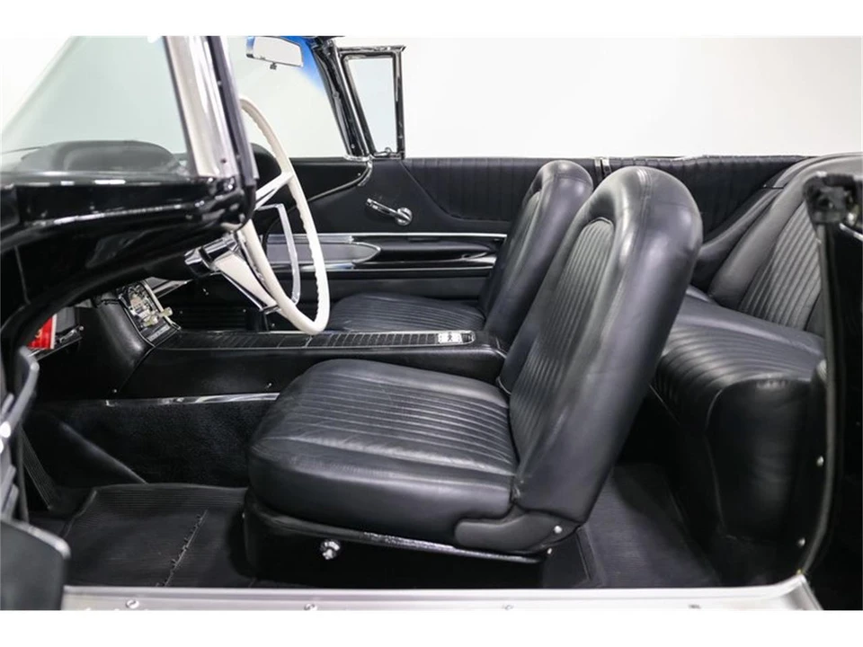 1960 Ford Thunderbird 2nd Gen - Image 16 of 31