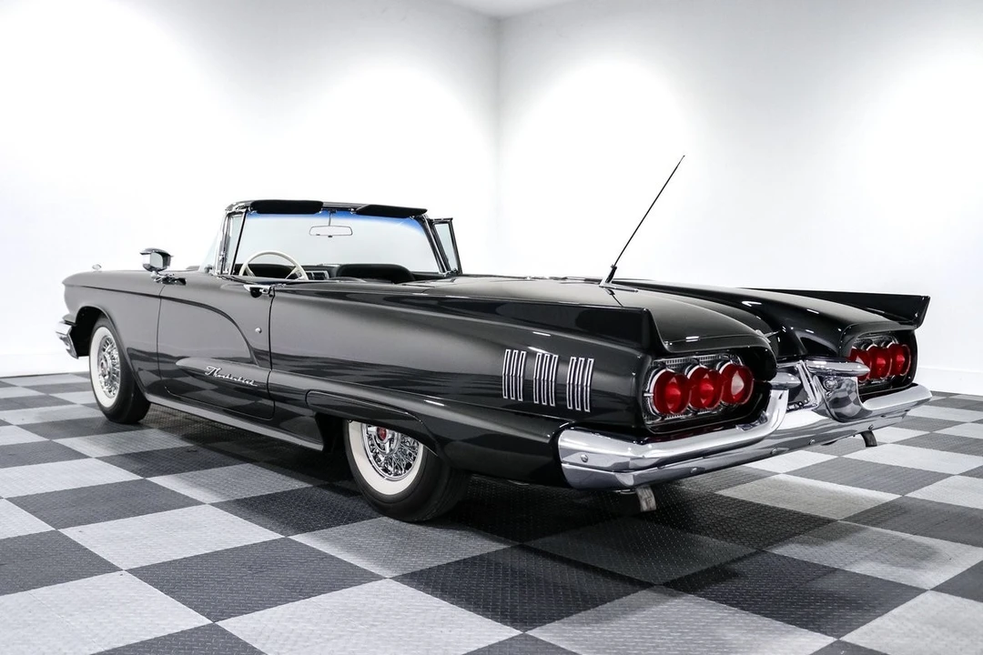 1960 Ford Thunderbird 2nd Gen - Image 7 of 31