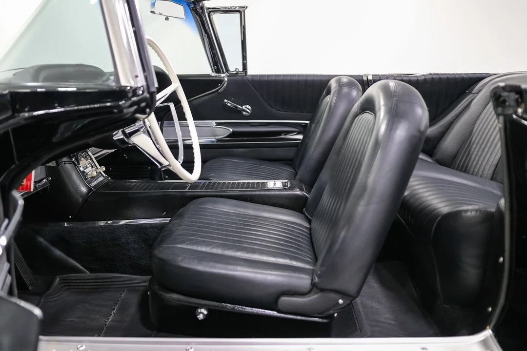 1960 Ford Thunderbird 2nd Gen - Image 16 of 31