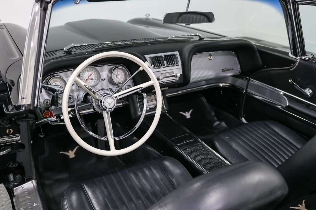 1960 Ford Thunderbird 2nd Gen - Image 15 of 31