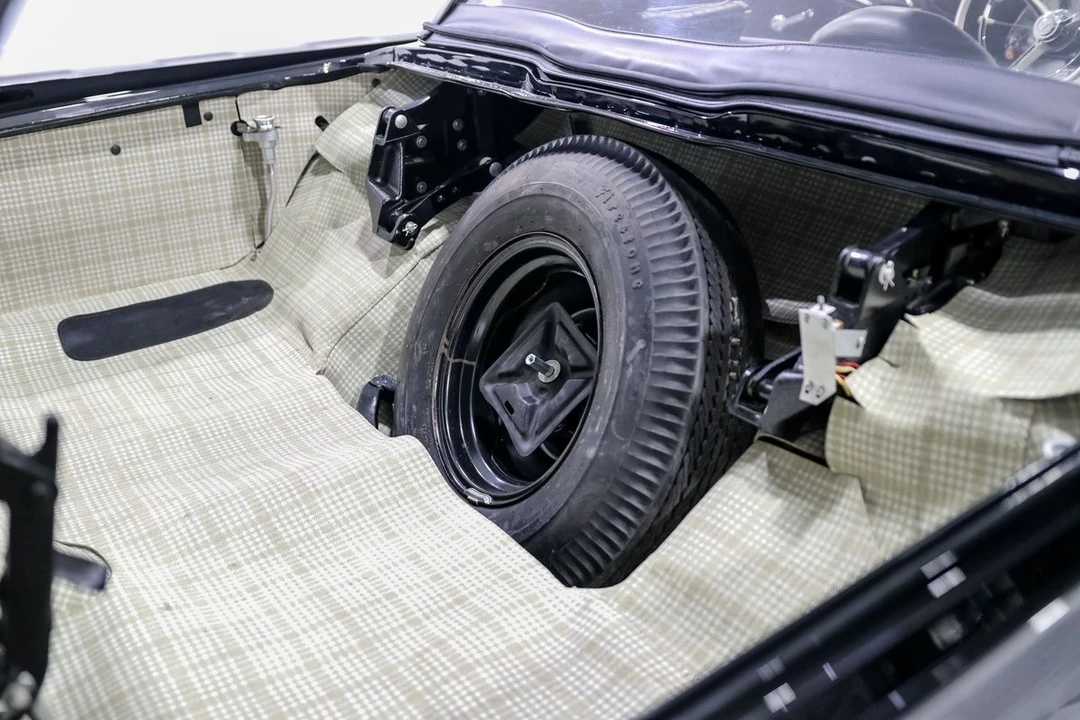 1960 Ford Thunderbird 2nd Gen - Image 30 of 31