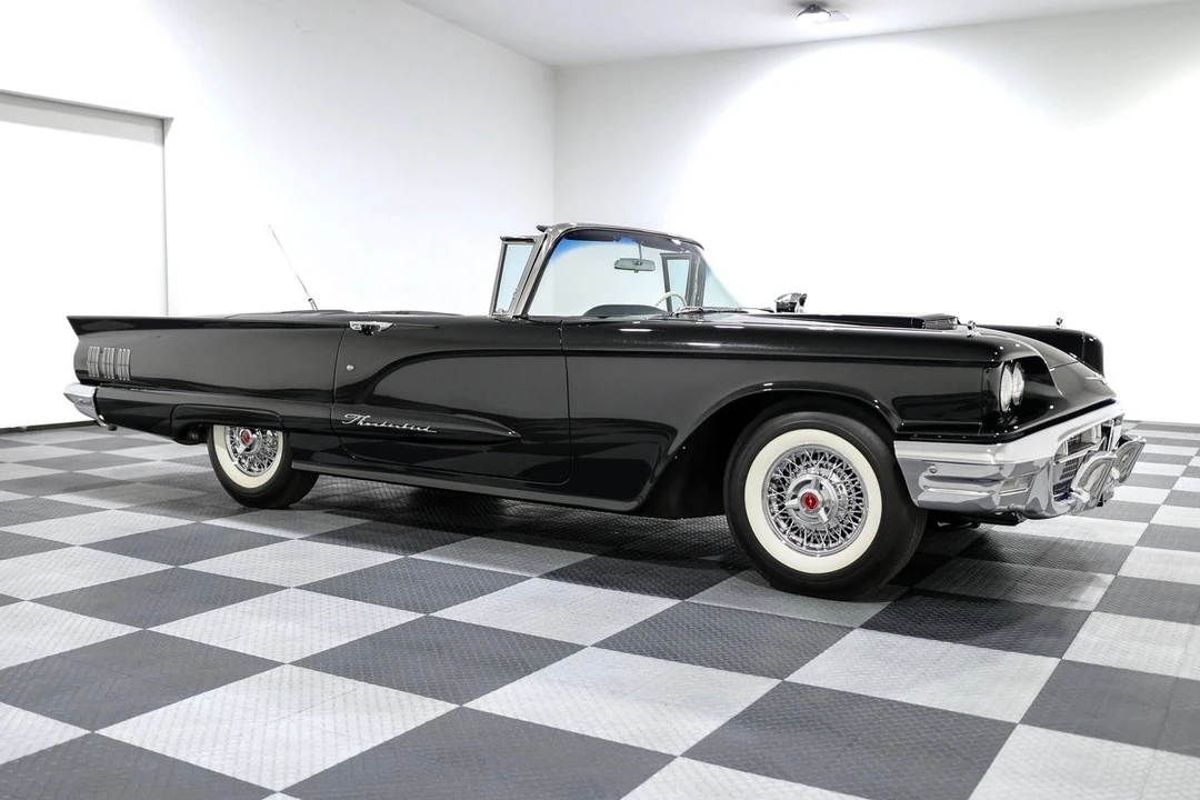 1960 Ford Thunderbird 2nd Gen - Image 13 of 31