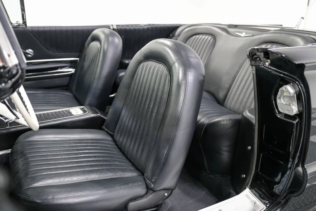 1960 Ford Thunderbird 2nd Gen - Image 17 of 31