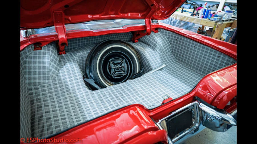 1960 Ford Thunderbird 2nd Gen - Image 9 of 12