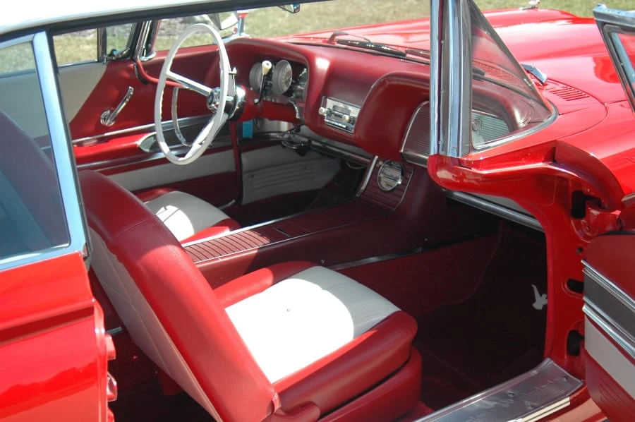 1960 Ford Thunderbird 2nd Gen - Image 4 of 12