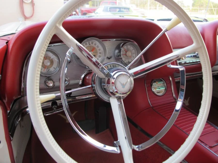 1960 Ford Thunderbird 2nd Gen - Image 5 of 12