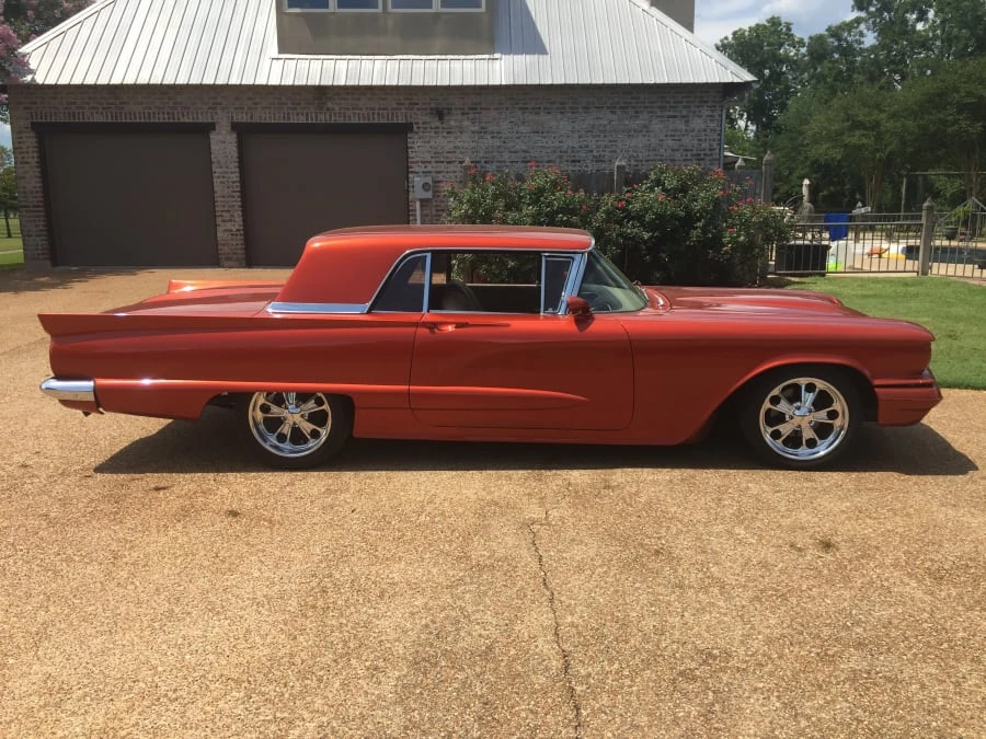 1960 Ford Thunderbird 2nd Gen - Image 9 of 10