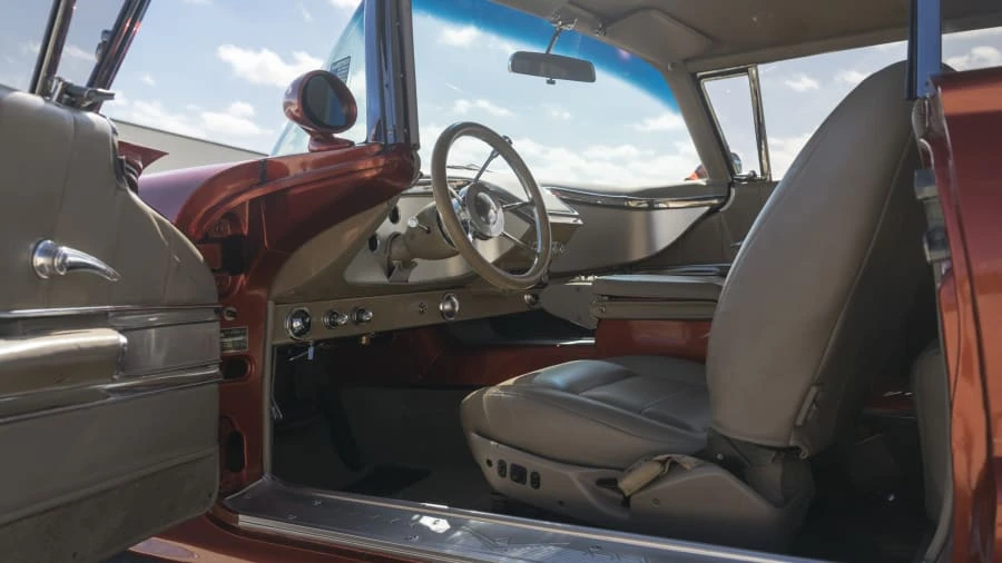 1960 Ford Thunderbird 2nd Gen - Image 4 of 12
