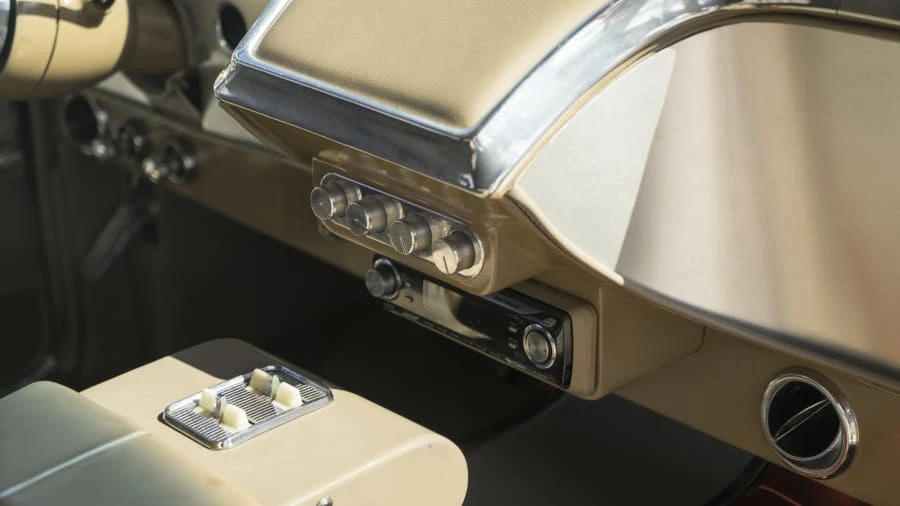 1960 Ford Thunderbird 2nd Gen - Image 11 of 12