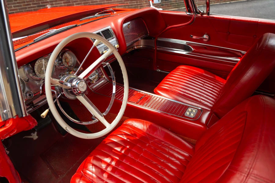 1960 Ford Thunderbird 2nd Gen - Image 12 of 16