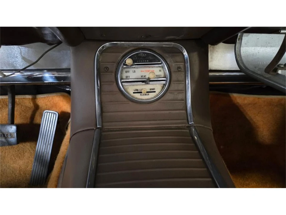 1960 Ford Thunderbird 2nd Gen - Image 28 of 31