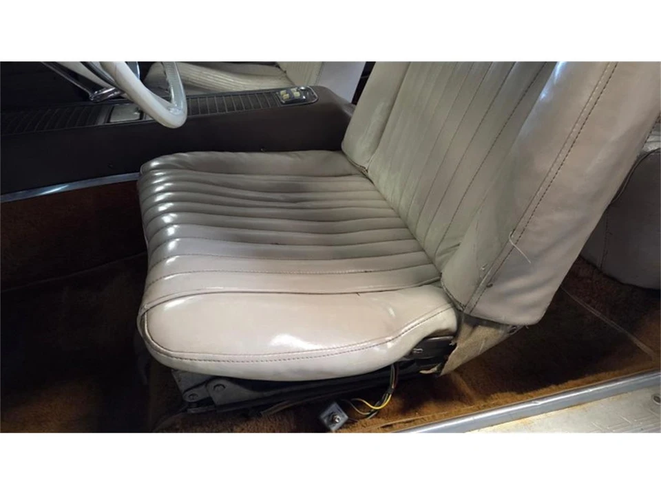 1960 Ford Thunderbird 2nd Gen - Image 19 of 31