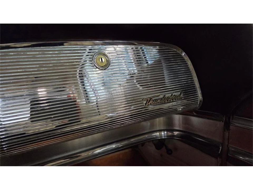 1960 Ford Thunderbird 2nd Gen - Image 27 of 31