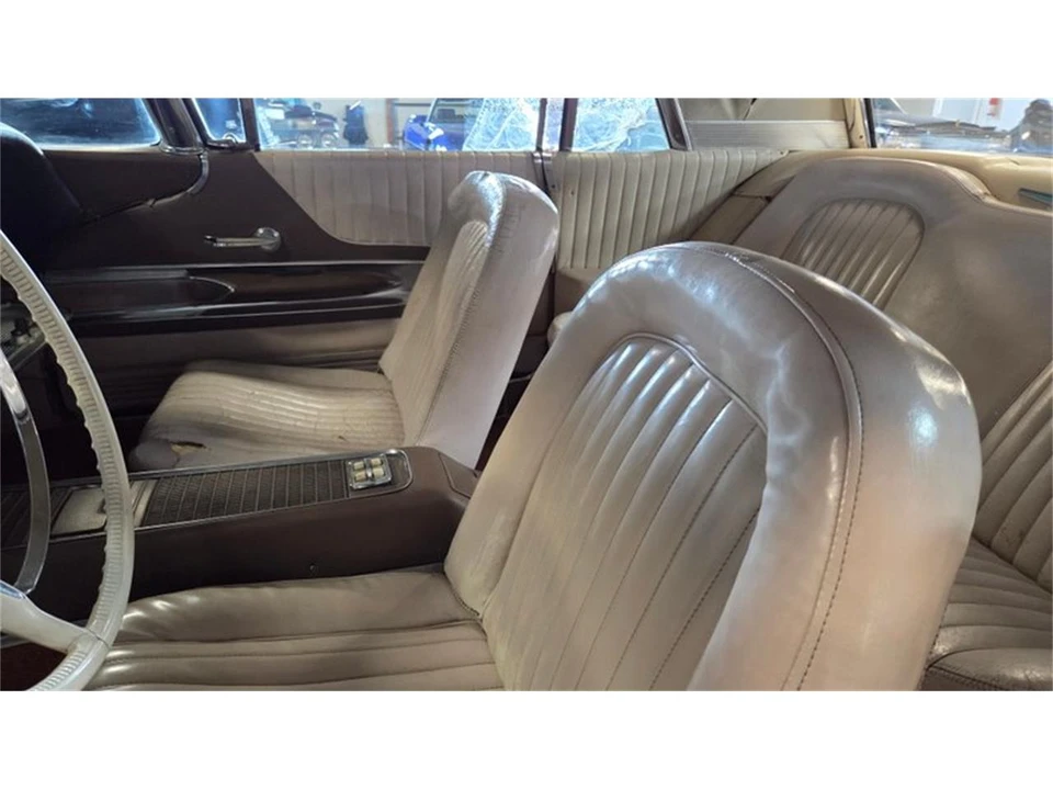 1960 Ford Thunderbird 2nd Gen - Image 20 of 31